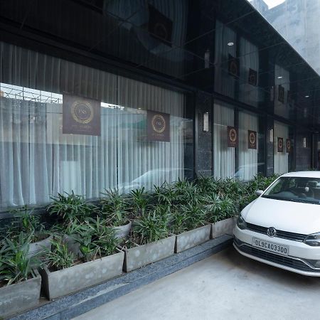 Foxoso Hotel, Delhi Airport Нью-Дели Экстерьер фото