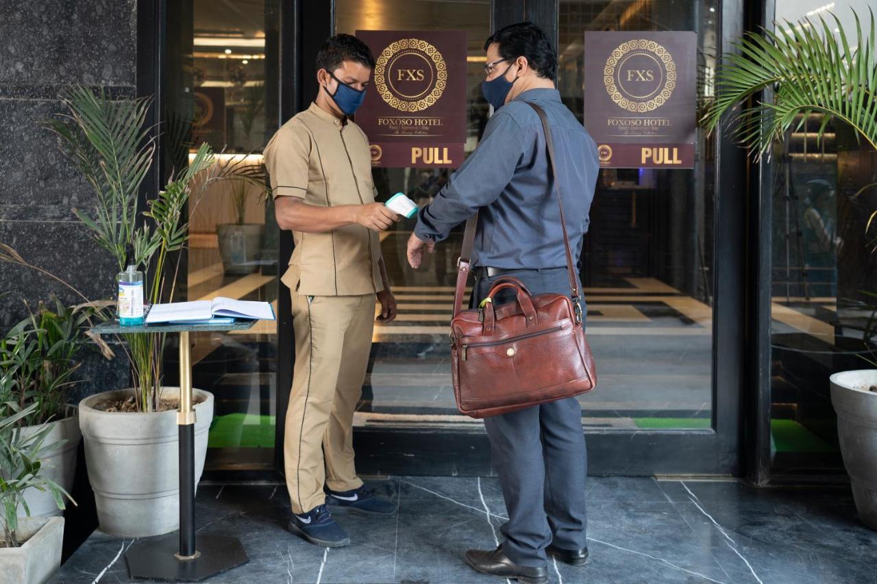 Foxoso Hotel, Delhi Airport Нью-Дели Экстерьер фото