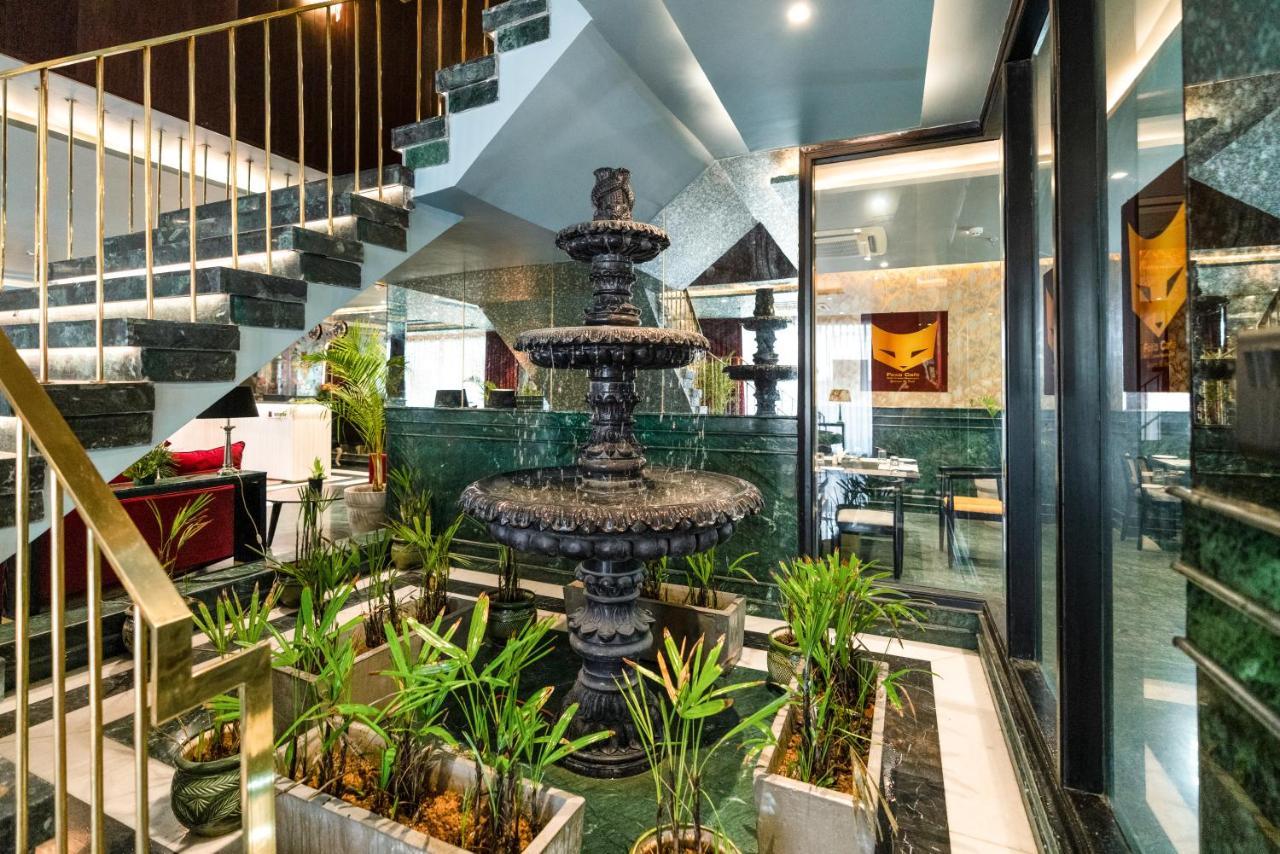 Foxoso Hotel, Delhi Airport Нью-Дели Экстерьер фото